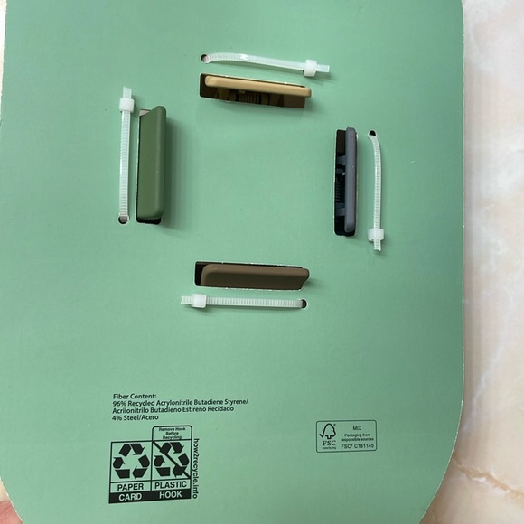 Hair accessories lot NWT and NWOT - Picture 4 of 6